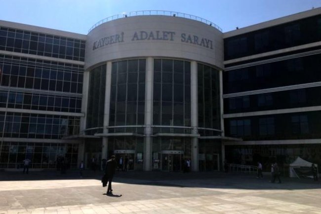 UYUŞTURUCU SANIĞI: ELİMİZE YÜZÜMÜZE BULAŞTIRDIK