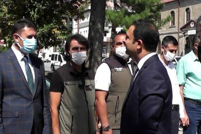 KAYMAKAM ASLAN ÇİÇEKLERLE KARŞILANDİ