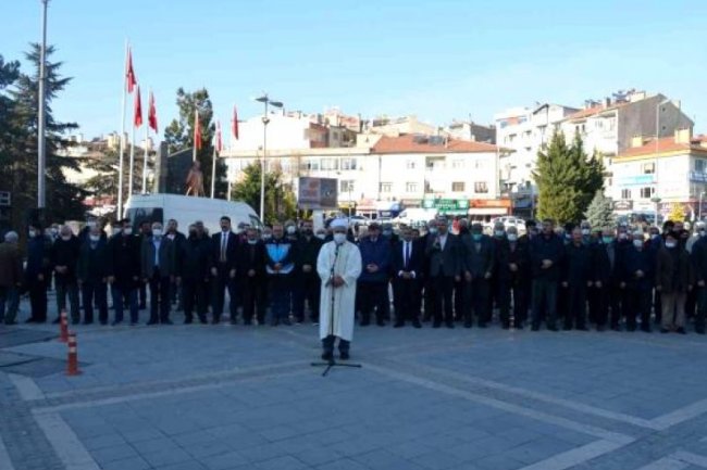 DEVELİ'DE SEZAİ KARAKOÇ İÇİN GIYABİ CENAZE NAMAZI KILINDI