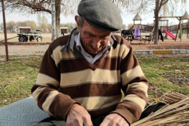 HASIRIN SON USTASI YETİŞTİRECEK ÇIRAK BULAMIYOR DEVELİDE